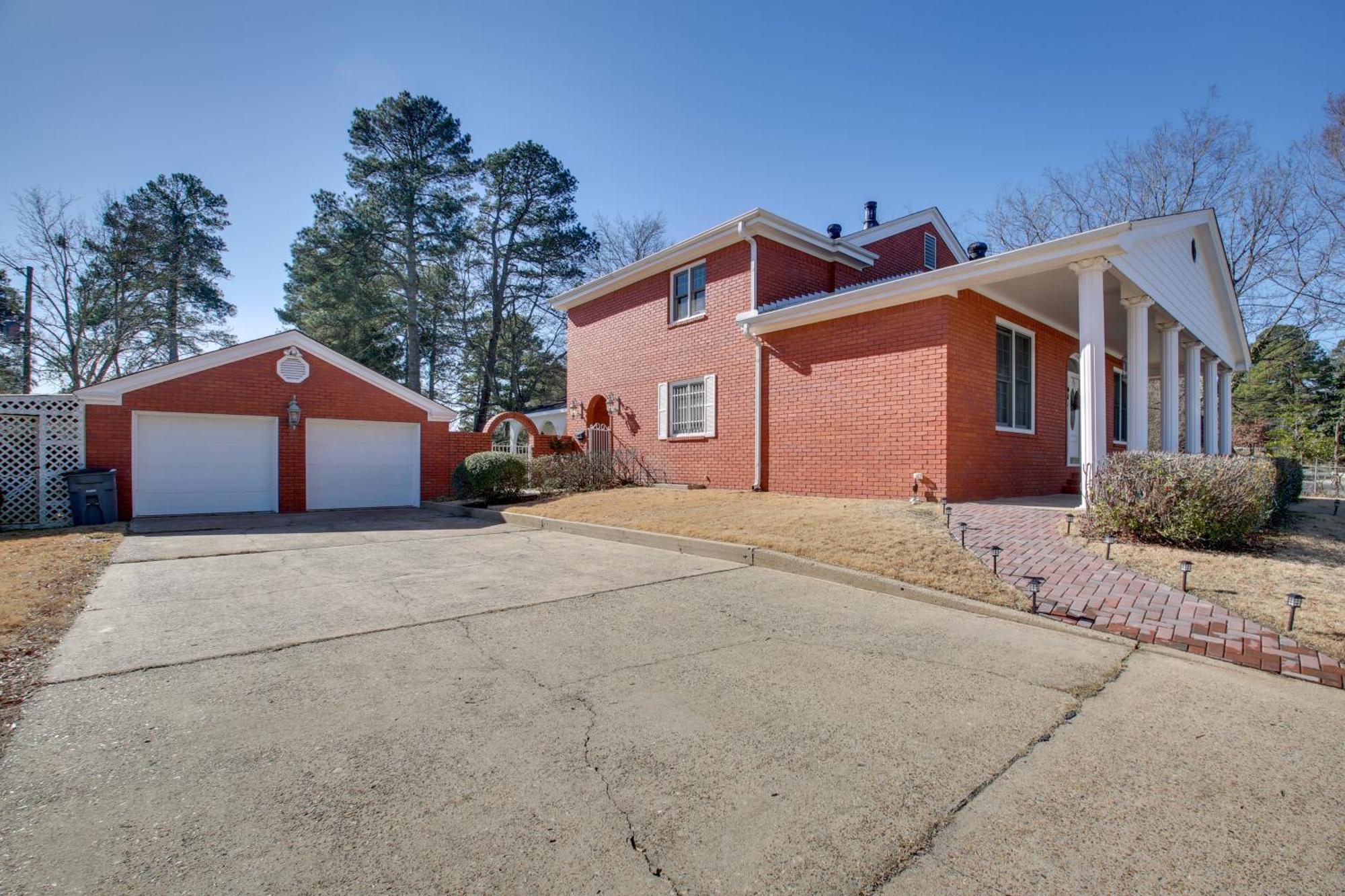 Hot Springs Home With Pool - Half Mile To Oaklawn! Exterior photo